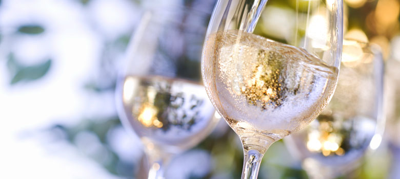 Chill-wine-article-chill-smaller-amounts.jpg Chill-wine-article-chill-smaller-amounts.jpg