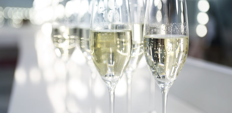 ChampvSparkling-article.jpg ChampvSparkling-article.jpg